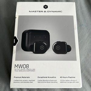 Master & Dynamic wireless earphones